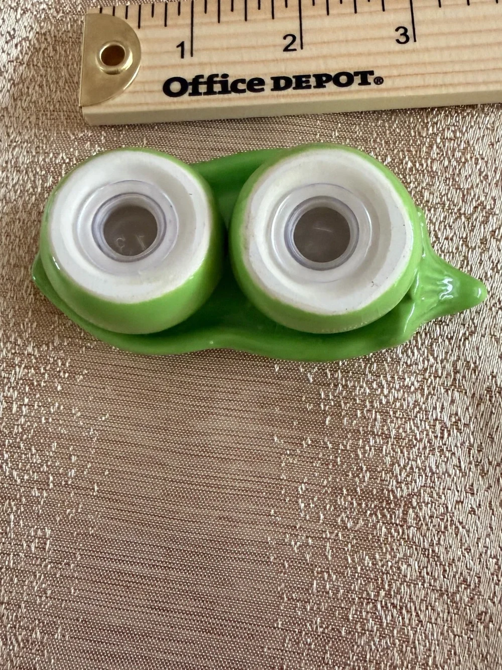 GANZ Lime Green Ceramic Pea Pod Salt and Pepper Shakers